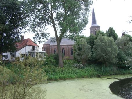 Kekerdom : Millingerwaard, Aussicht auf die Kirche ( Kekerdom ) vom Wanderweg gesehen